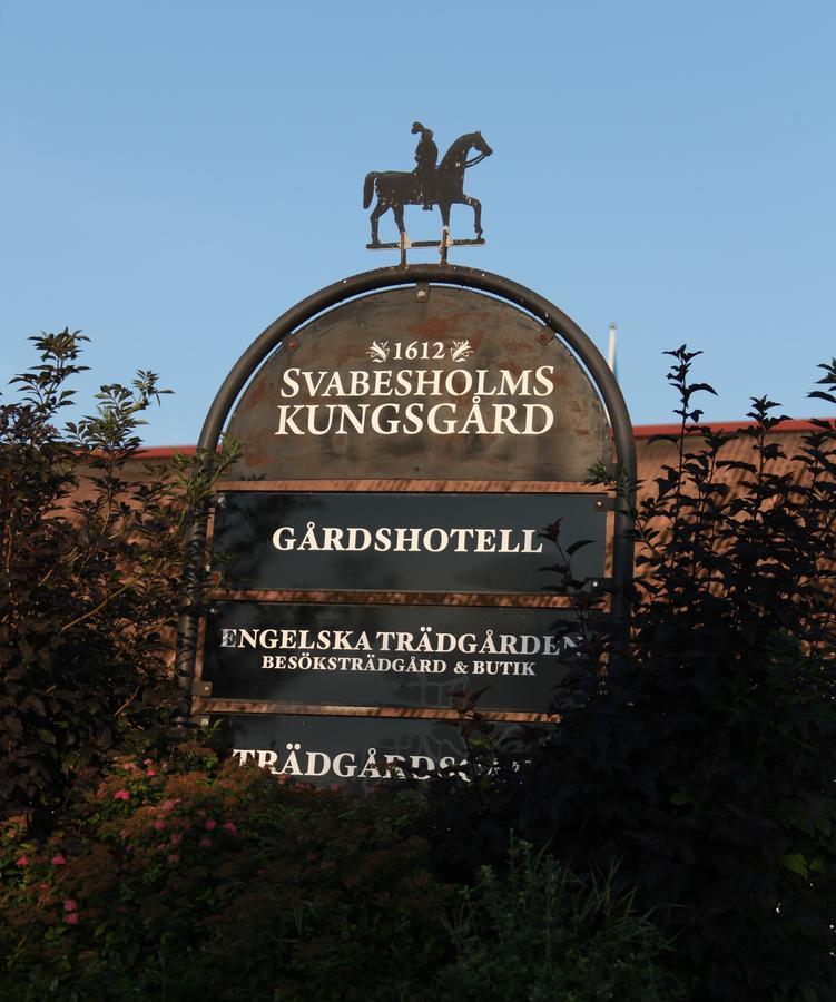 Svabesholms Kungsgards B&B Och Pensionat Stenshuvud Kivik Exterior photo
